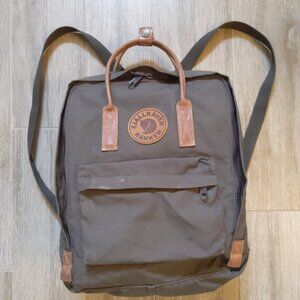 Fjallraven Kanken No. 2 Backpack Green Canvas Leather Travel